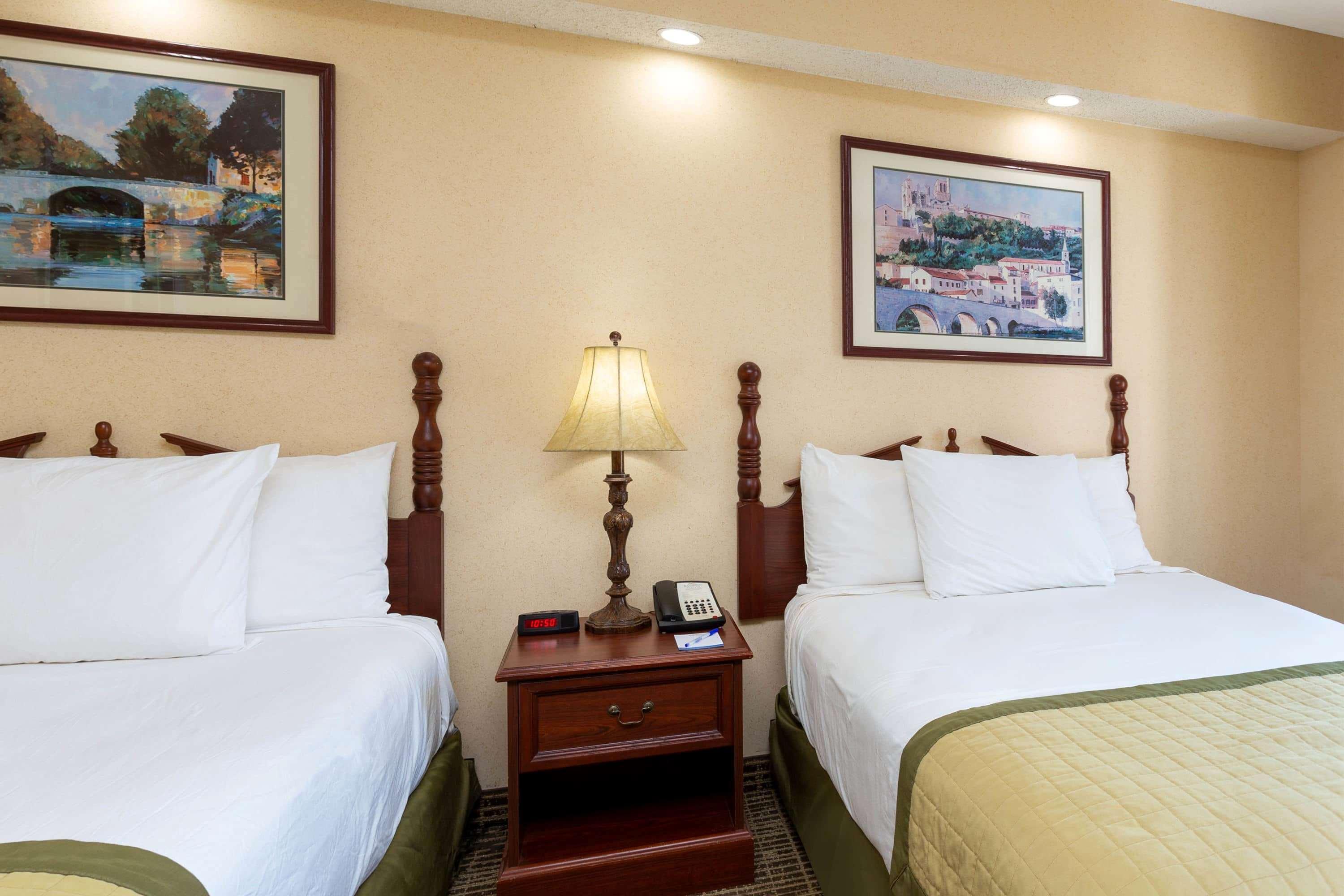 เบย์มอนต์ บาย วินด์แฮม อิสลีย์/กรีนวิลล์ Motel อีสลีย์ ภายนอก รูปภาพ