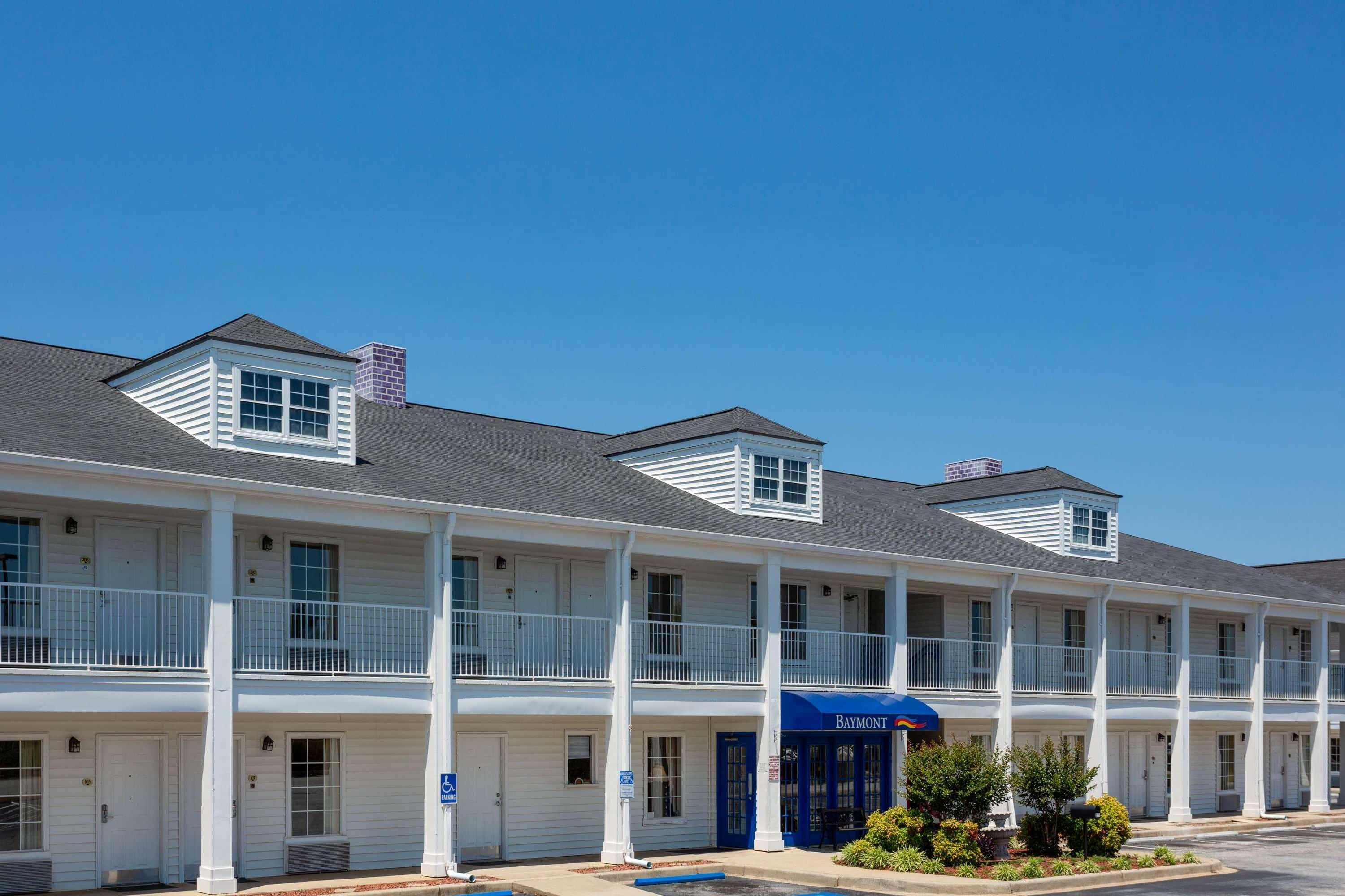 เบย์มอนต์ บาย วินด์แฮม อิสลีย์/กรีนวิลล์ Motel อีสลีย์ ภายนอก รูปภาพ