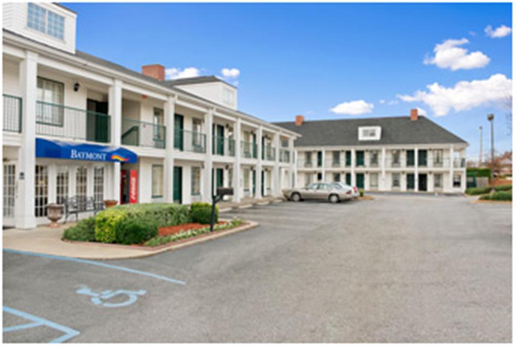เบย์มอนต์ บาย วินด์แฮม อิสลีย์/กรีนวิลล์ Motel อีสลีย์ ภายนอก รูปภาพ